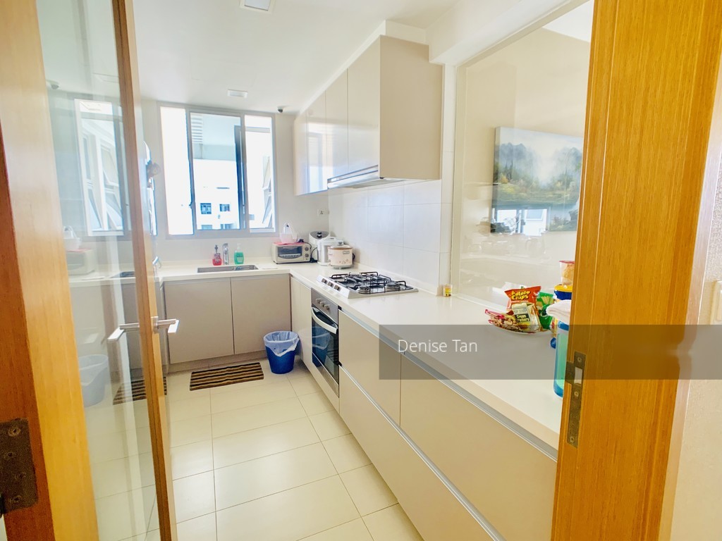 Prive (D19), Condominium #208367691